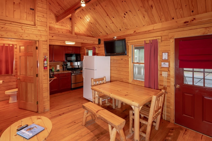 Imagen de la habitación del Hotel Frontier Town Campground. Foto 8
