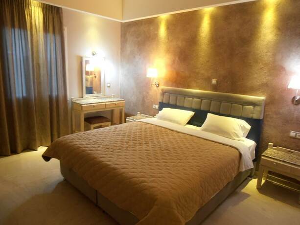 Imagen de la habitación del Hotel Frosini Gardens. Foto 14
