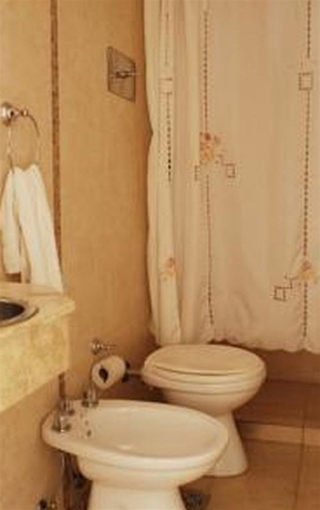 Imagen de la habitación del Hotel Frossard. Foto 3