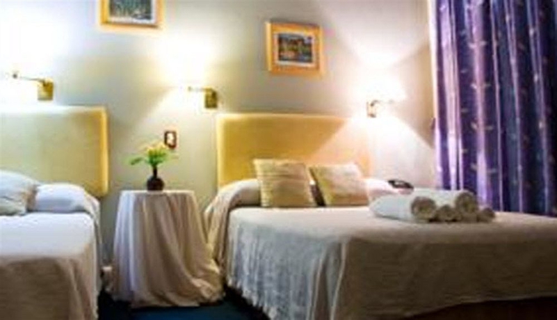 Imagen de la habitación del Hotel Frossard. Foto 4