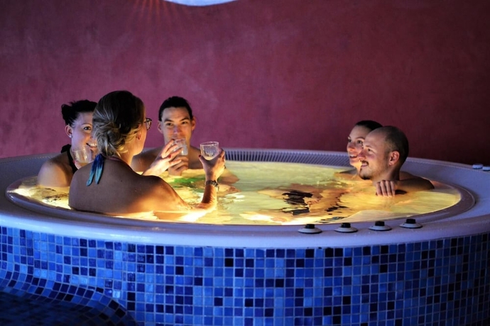 Imagen de la piscina del Hotel Fröjel Resort and Spa. Foto 18