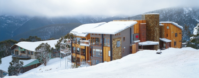 Imagen de los interiores del Hotel Frueauf Village. Foto 19