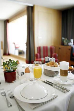 Imagen de la habitación del Hotel Frutt Mountain Resort. Foto 4