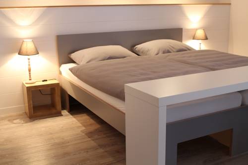 Imagen de la habitación del Hotel Fr&uuml;hst&uuml;ckshotel F&uuml;rstenwerth. Foto 3