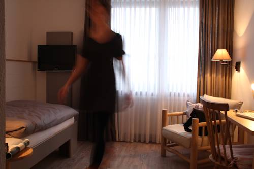 Imagen de la habitación del Hotel Fr&uuml;hst&uuml;ckshotel F&uuml;rstenwerth. Foto 14