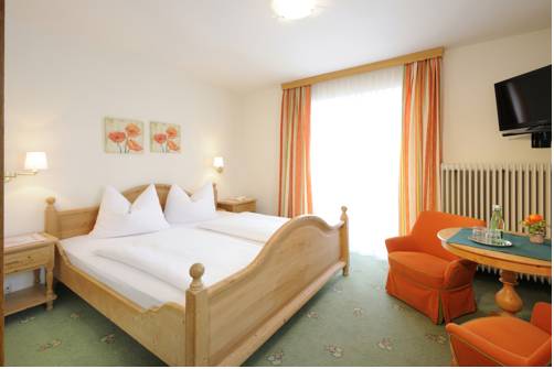 Imagen de la habitación del Hotel Fr&uuml;hst&uuml;ckspension Huber. Foto 4