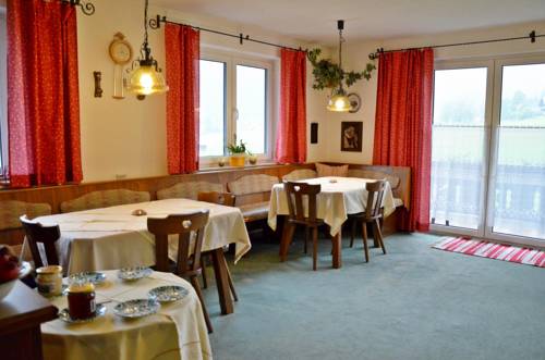 Imagen de la habitación del Hotel Fr&uuml;hst&uuml;ckspension Pachler. Foto 11