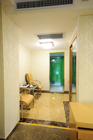 Imagen de los interiores del Hotel Fu Ho. Foto 16