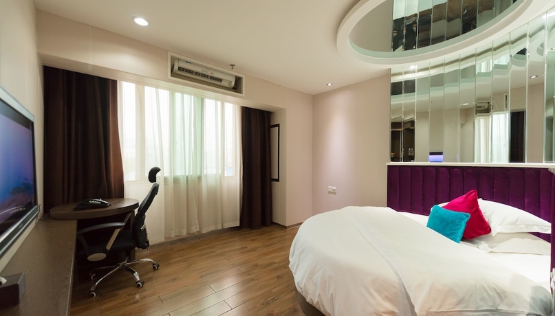 Imagen de la habitación del Hotel Fu Yi Fashion. Foto 5