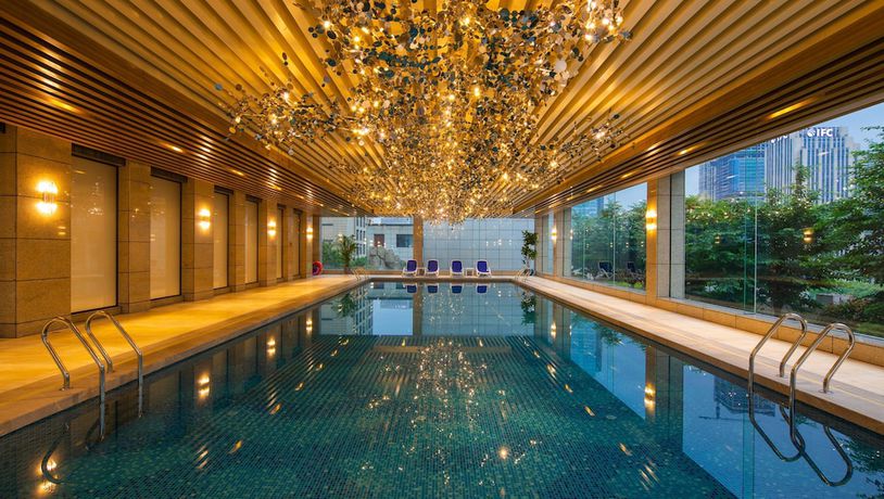 Imagen de la piscina del Hotel Fubang Lijia International. Foto 20