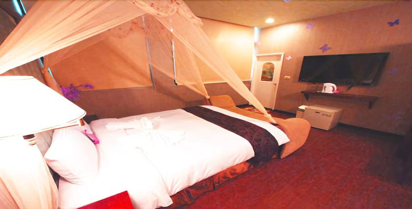 Imagen de la habitación del Hotel Fuchia. Foto 18