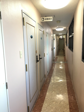 Imagen de los interiores del Hotel Fuchu Urban Main. Foto 16