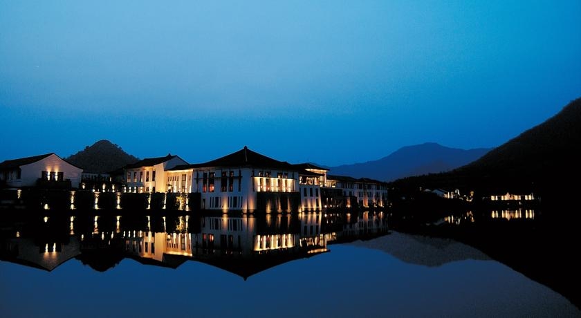 Imagen general del Hotel Fuchun Resort Hangzhou. Foto 1