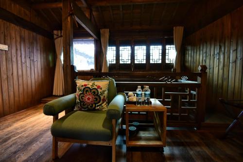 Imagen general del Hotel Fuchun Shanju Inn. Foto 1