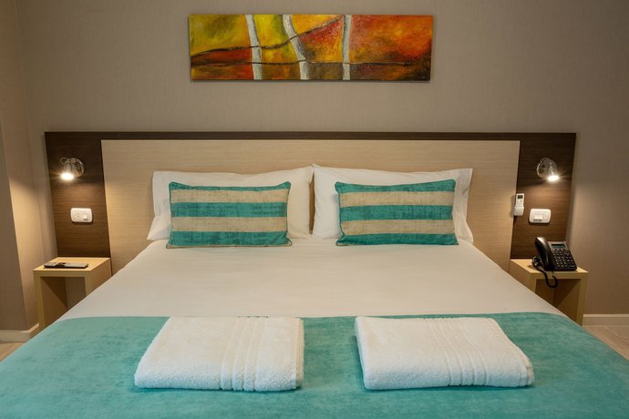 Imagen de la habitación del Hotel Fuente Mayor Ciudad de Mendoza. Foto 4