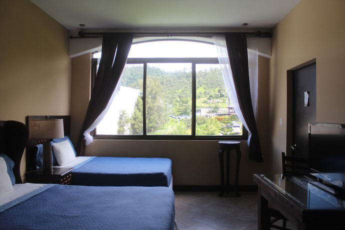 Imagen de la habitación del Hotel Fuente Real. Foto 5