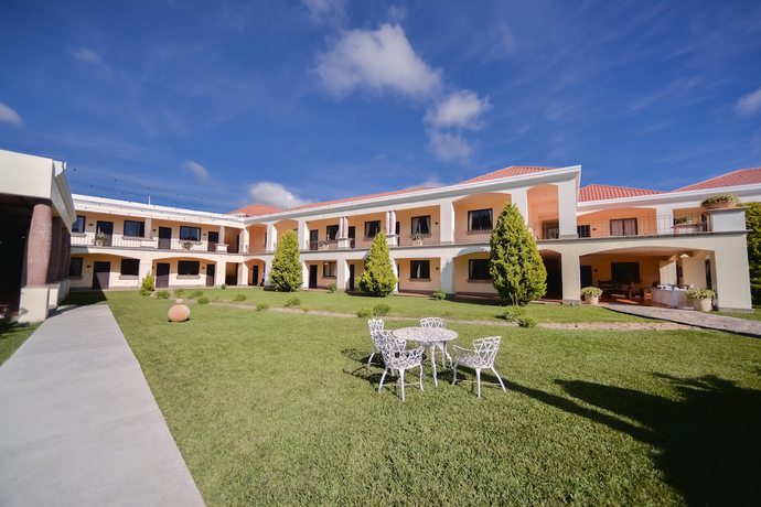 Imagen general del Hotel Fuente Real. Foto 2