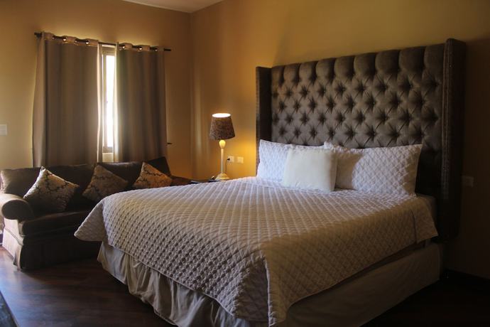 Imagen de la habitación del Hotel Fuente Real. Foto 12