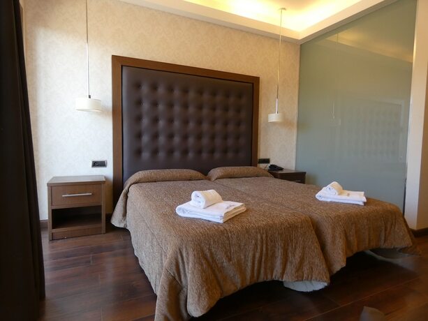 Imagen general del Hotel Fuente del Miro. Foto 5