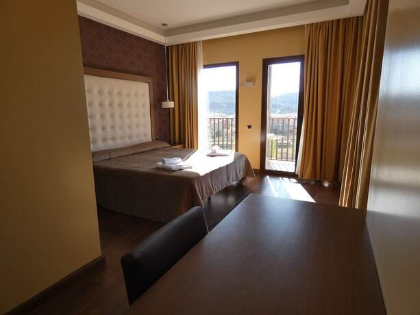 Imagen general del Hotel Fuente del Miro. Foto 11