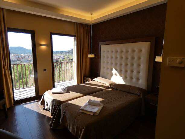 Imagen general del Hotel Fuente del Miro. Foto 16