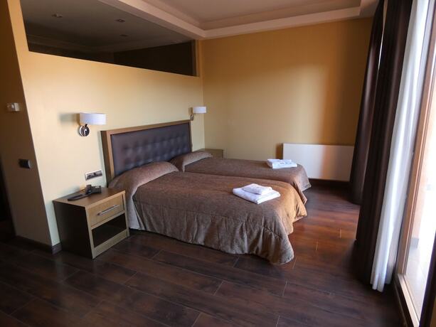 Imagen general del Hotel Fuente del Miro, Valderrobres. Foto 13