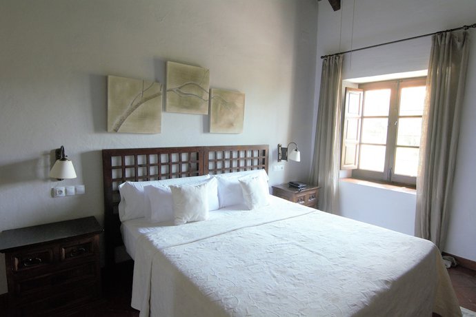 Imagen de la habitación del Hotel Fuente del Sol. Foto 6