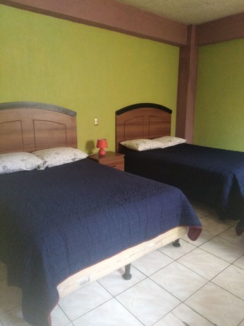 Imagen de la habitación del Hotel Fuentes. Foto 5