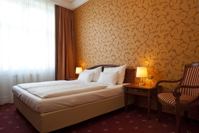 Imagen de la habitación del Hotel Fuerst Metternich. Foto 3