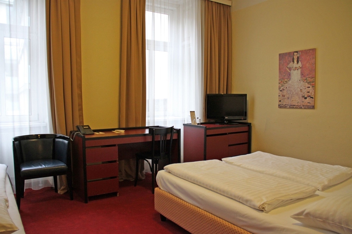 Imagen de la habitación del Hotel Fuerst Metternich. Foto 4