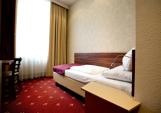 Imagen de la habitación del Hotel Fuerst Metternich. Foto 9