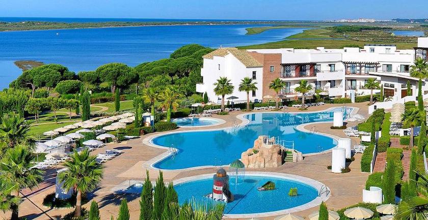 Imagen de la piscina del Hotel Fuerte El Rompido. Foto 15