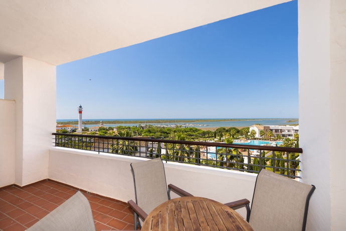 Imagen de la habitación del Hotel Fuerte El Rompido. Foto 5