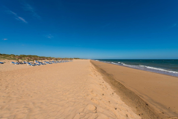 Imagen de los exteriores del Hotel Fuerte El Rompido. Foto 12