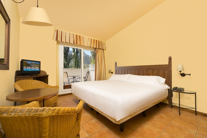 Imagen de la habitación del Hotel Fuerte Grazalema. Foto 17