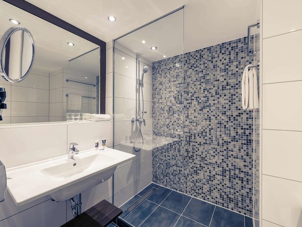 Imagen de la habitación del Hotel Fuerther Mercure Nuernberg West. Foto 7