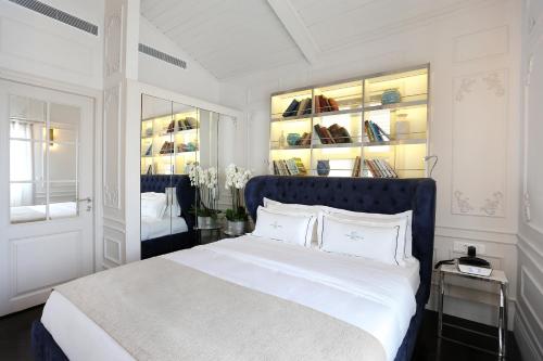 Imagen de la habitación del Hotel Fuga Constantinidis. Foto 8