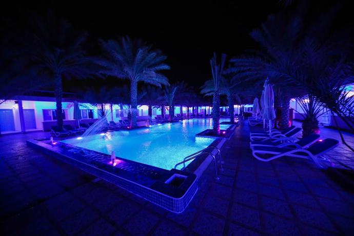 Imagen de la piscina del Hotel Fujairah and Resort. Foto 18