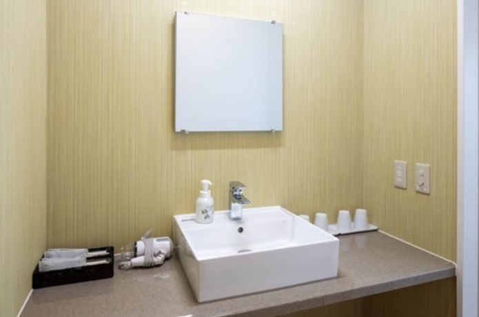 Imagen de la habitación del Hotel Fuji Kawaguchiko Resort. Foto 15