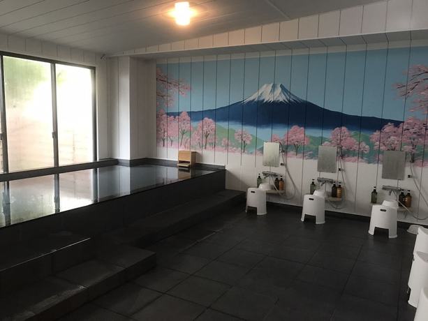 Imagen de la piscina del Hotel Fuji Mountain Resort. Foto 15