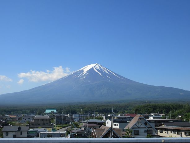Imagen de los exteriores del Hotel Fuji Mountain Resort. Foto 12