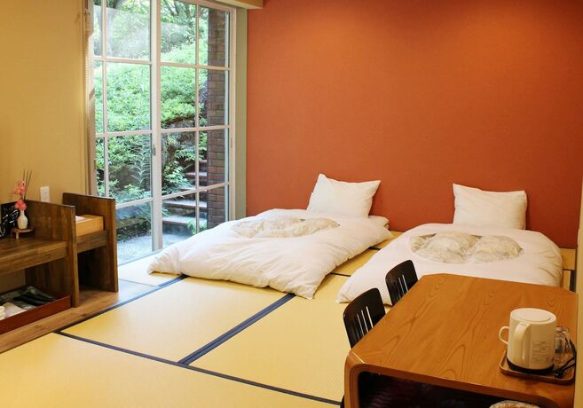 Imagen de la habitación del Hotel Fuji Shoei Kaikan. Foto 12