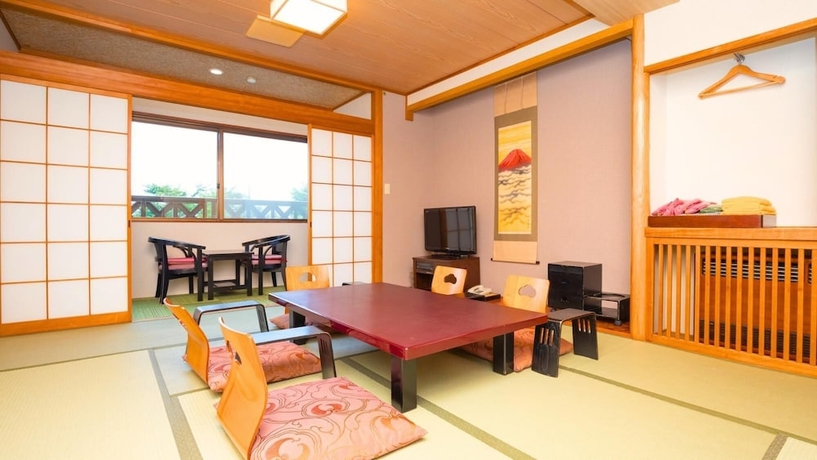 Imagen de la habitación del Hotel Fuji Yamanakako. Foto 16