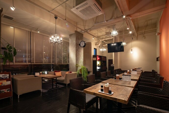 Imagen del bar/restaurante del Hotel Fujieda Park Inn. Foto 16