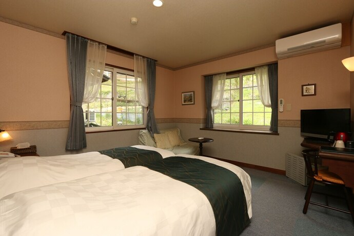 Imagen de la habitación del Hotel Fujikawaguchiko Crescendo. Foto 15