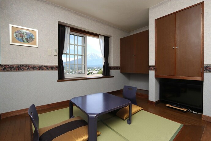 Imagen de la habitación del Hotel Fujikawaguchiko Crescendo. Foto 24
