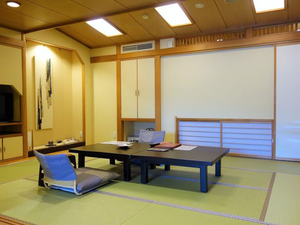 Imagen de la habitación del Hotel Fujikawaguchiko Onsen Konanso. Foto 5
