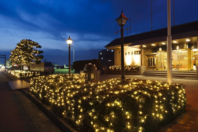 Imagen de los exteriores del Hotel Fujinoya Yutei. Foto 12