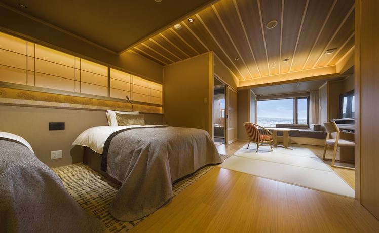 Imagen de la habitación del Hotel Fujisan Onsen Kaneyamaen. Foto 9