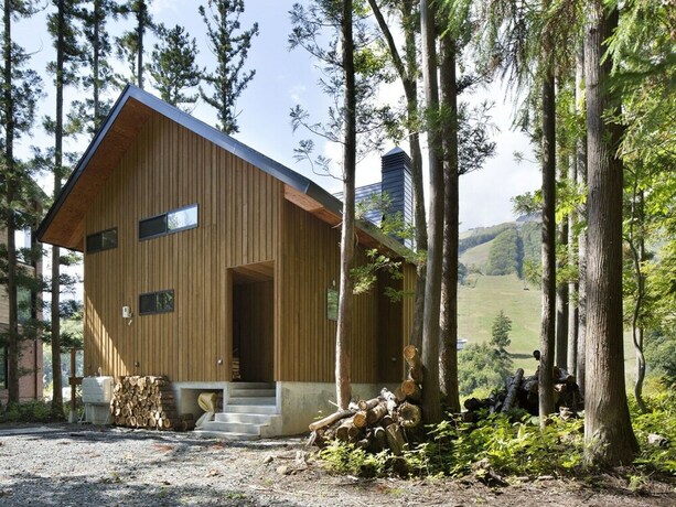 Imagen de los exteriores del Hotel Fuku Chalet. Foto 28